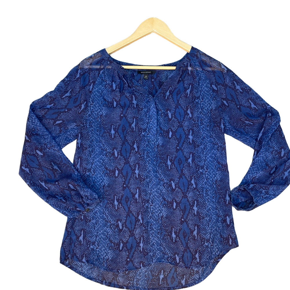 Banana Republic silk Navy Snake Print Top blue long sleeve